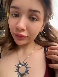 FlashTitsRoyal — modelo de webcam en línea en stripchat
