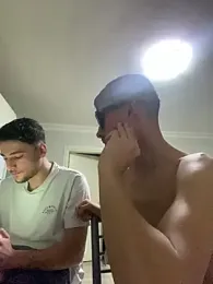 youmeloveyou — modelo de webcam en línea en stripchat