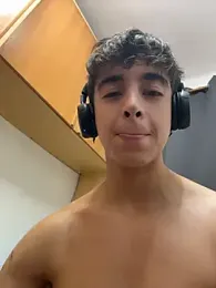 Andrexxxitoo — Stripchat stream photo (Jul 2026)