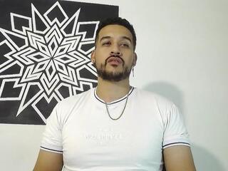 Chris Dennis — flirt4free