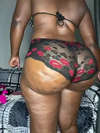 BigRound-Bootayy — Stripchat stream photo (Apr 2026)