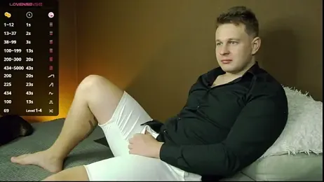 charlie_smiley — Stripchat stream photo (Sep 2025)