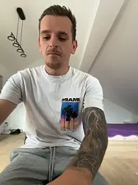Huge_cock22cm — Stripchat stream photo (Aug 2026)