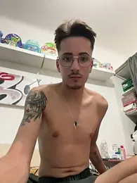 vainvalou34 — Stripchat stream photo (Sep 2026)