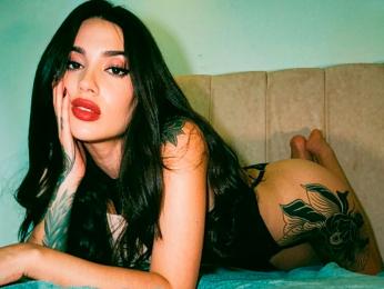 EmiliaVanRose — modelo de webcam en línea en livejasmin