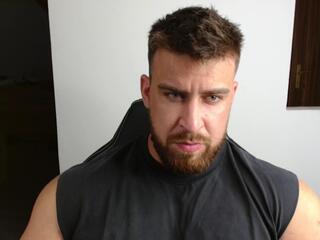 Beau Tucker — flirt4free