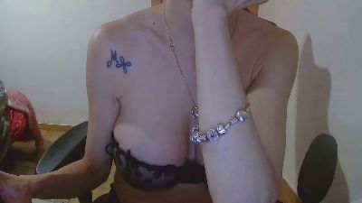 Vampirosa — modelo de webcam en línea en cam4