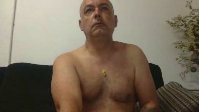 futbolin84 — modelo de webcam en línea en cam4