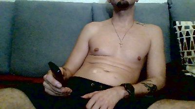 Chicosexyhetero — modelo de webcam en línea en cam4