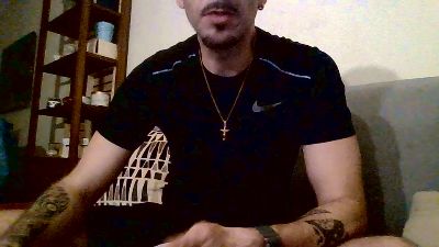 Chicosexyhetero — modelo de webcam en línea en cam4