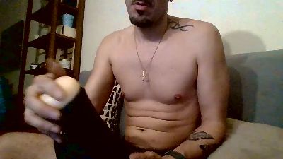 Chicosexyhetero — modelo de webcam en línea en cam4