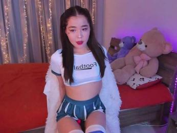 Dollyiaa — Bongacams stream photo (Apr 2026)