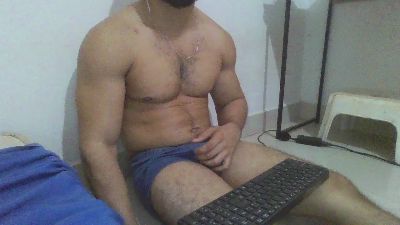 MorenoCarente — Cam4 stream photo (May 2026)