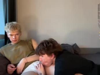 ryan_jeh — modelo de webcam en línea en chaturbate