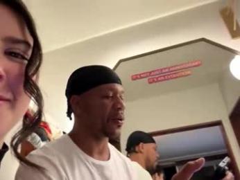 frenchava — modelo de webcam en línea en chaturbate