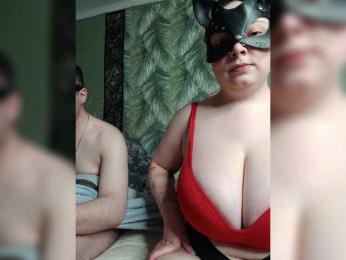 Red-rooms — modelo de webcam en línea en bongacams