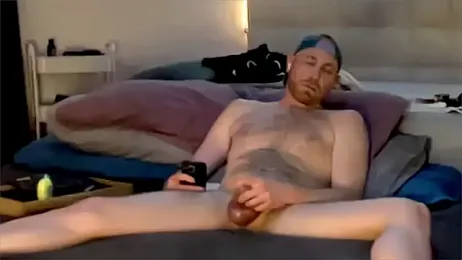 HungNbored1119 — Stripchat stream photo (Apr 2026)