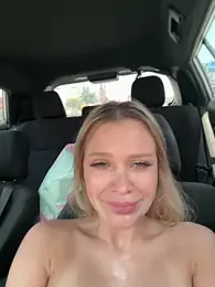 Girl-Mia — modelo de webcam en línea en stripchat