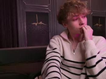 curlytwinkboy — Chaturbate stream photo (Apr 2026)