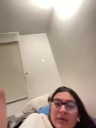 yeansis — Stripchat stream photo (Aug 2025)