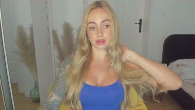 Coralie_Classy — Cam4 stream photo (Jun 2025)