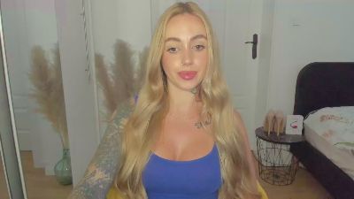 Coralie_Classy — Cam4 stream photo (Jun 2025)