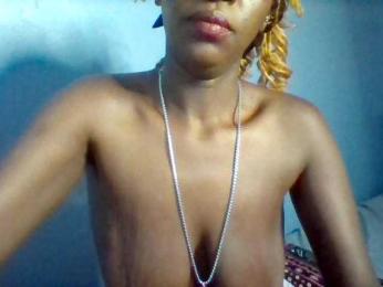 Curvypetite — Bongacams stream photo (May 2026)