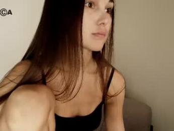 hollyextra — Chaturbate stream photo (Jun 2026)