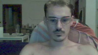 br0k3nSyst3m — modelo de webcam en línea en cam4