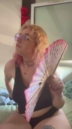 Emy_2002 — Cam4 stream photo (Aug 2026)
