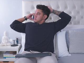 Noah Avery — Flirt4free stream photo (Apr 2026)