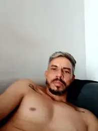 QfabO123 — Stripchat stream photo (Dec 2025)