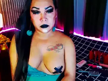 CumFactoryLuna — modelo de webcam en línea en stripchat