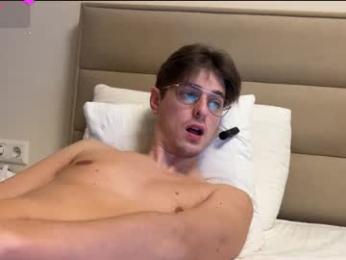 yourhotchristian — modelo de webcam en línea en chaturbate