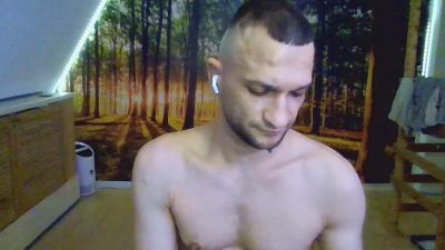 alphausk — Cam4 stream photo (Jun 2026)