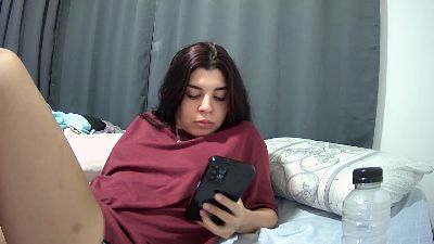 Violetazeiin — Cam4 stream photo (May 2026)