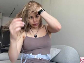 diffgirls1-1 — modelo de webcam en línea en bongacams