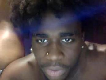 teezemyo — modelo de webcam en línea en chaturbate