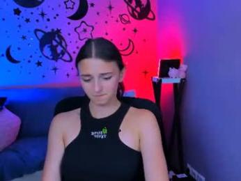 rosaliemoonn — modelo de webcam en línea en chaturbate
