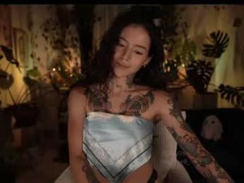 effylowell_ — modelo de webcam en línea en chaturbate