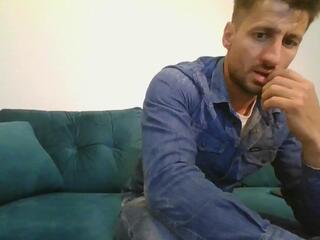 Chris Aron — modelo de webcam en línea en flirt4free