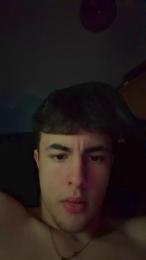Alvaroguisan — modelo de webcam en línea en cam4