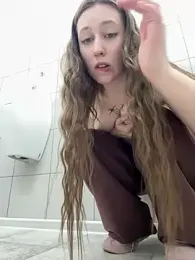 FroggyAnna — modelo de webcam en línea en stripchat