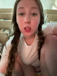 FroggyAnna — modelo de webcam en línea en stripchat