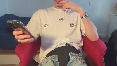 jules300 — Cam4 stream photo (Feb 2026)