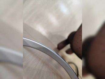 Angelia22 — modelo de webcam en línea en bongacams