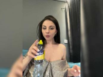 -Lili — modelo de webcam en línea en bongacams