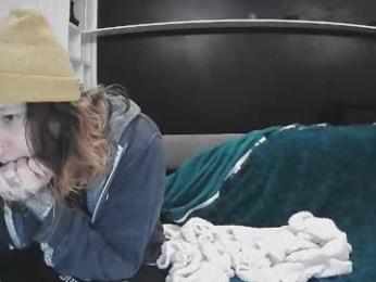 sapphirevelvet — Chaturbate stream photo (Apr 2026)