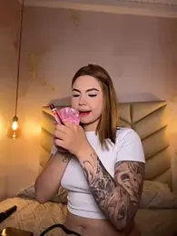 Beella1_ — Stripchat stream photo (Apr 2026)