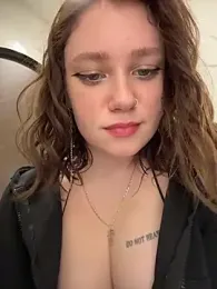 lucy-joy — modelo de webcam en línea en stripchat